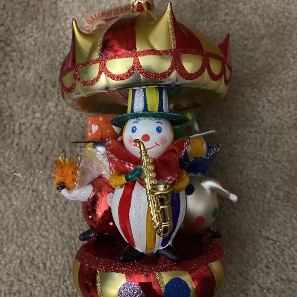 Circus Clowns Blown glass Christmas Carousel.

Brand new excellent condition - Picture 3 of 6